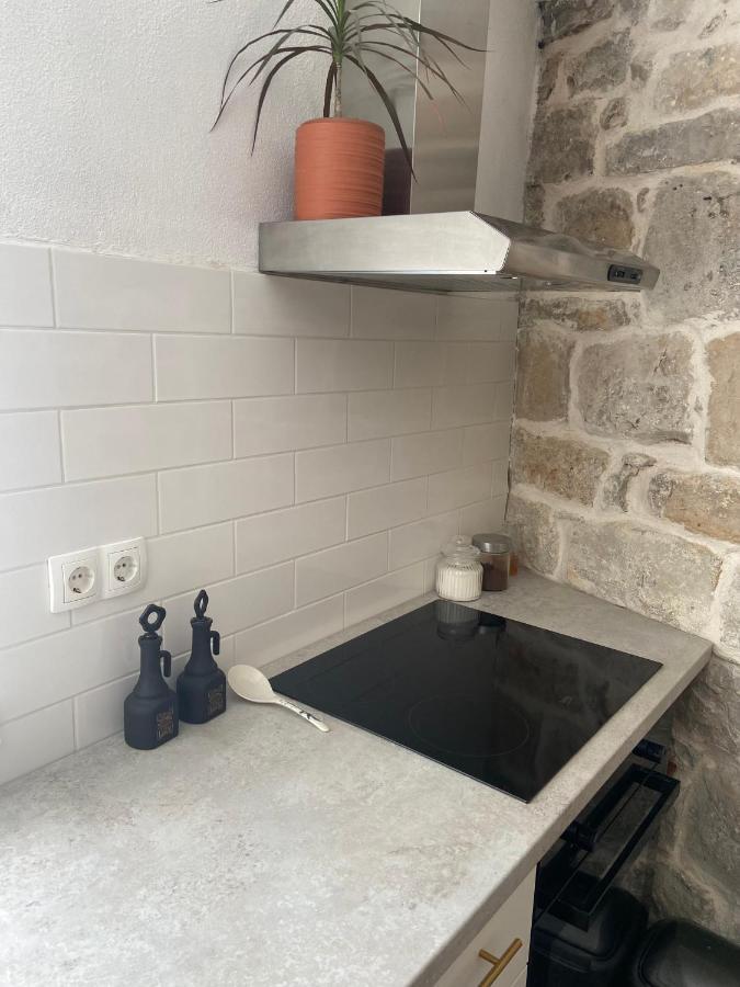 Apartman Oleandar Kaštela Esterno foto